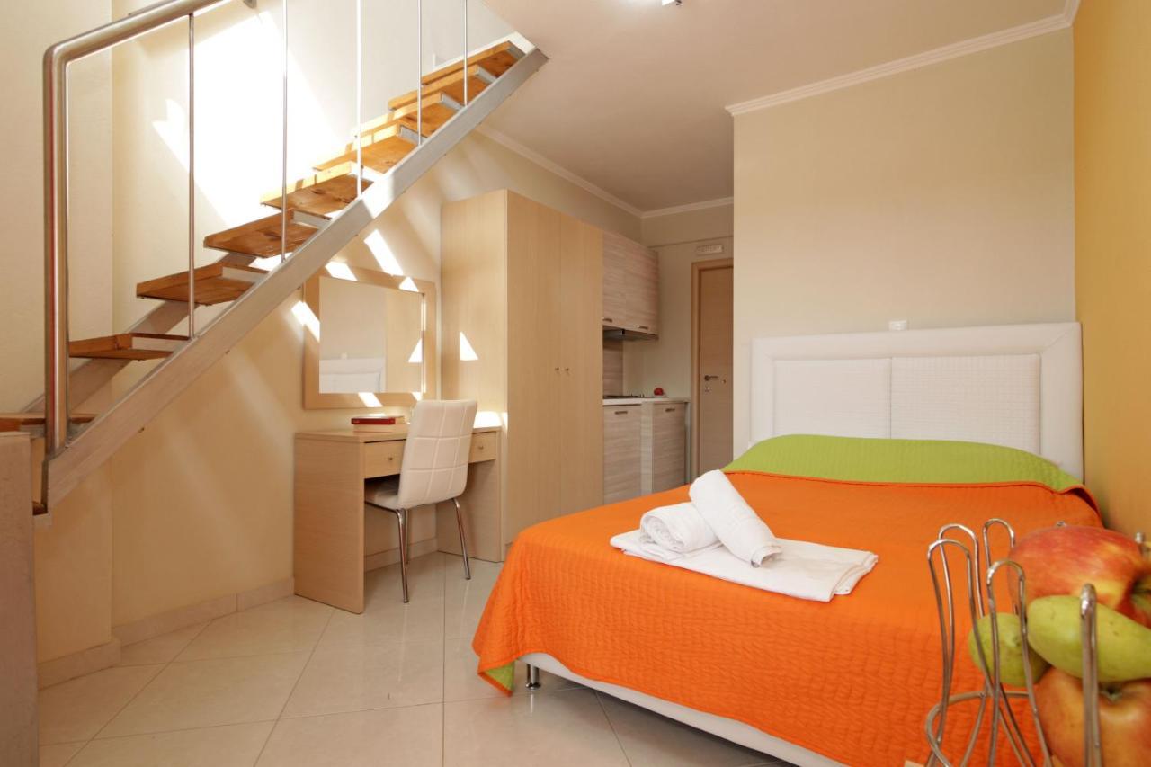 Mavridis Rooms 2 Nikiti  Ngoại thất bức ảnh
