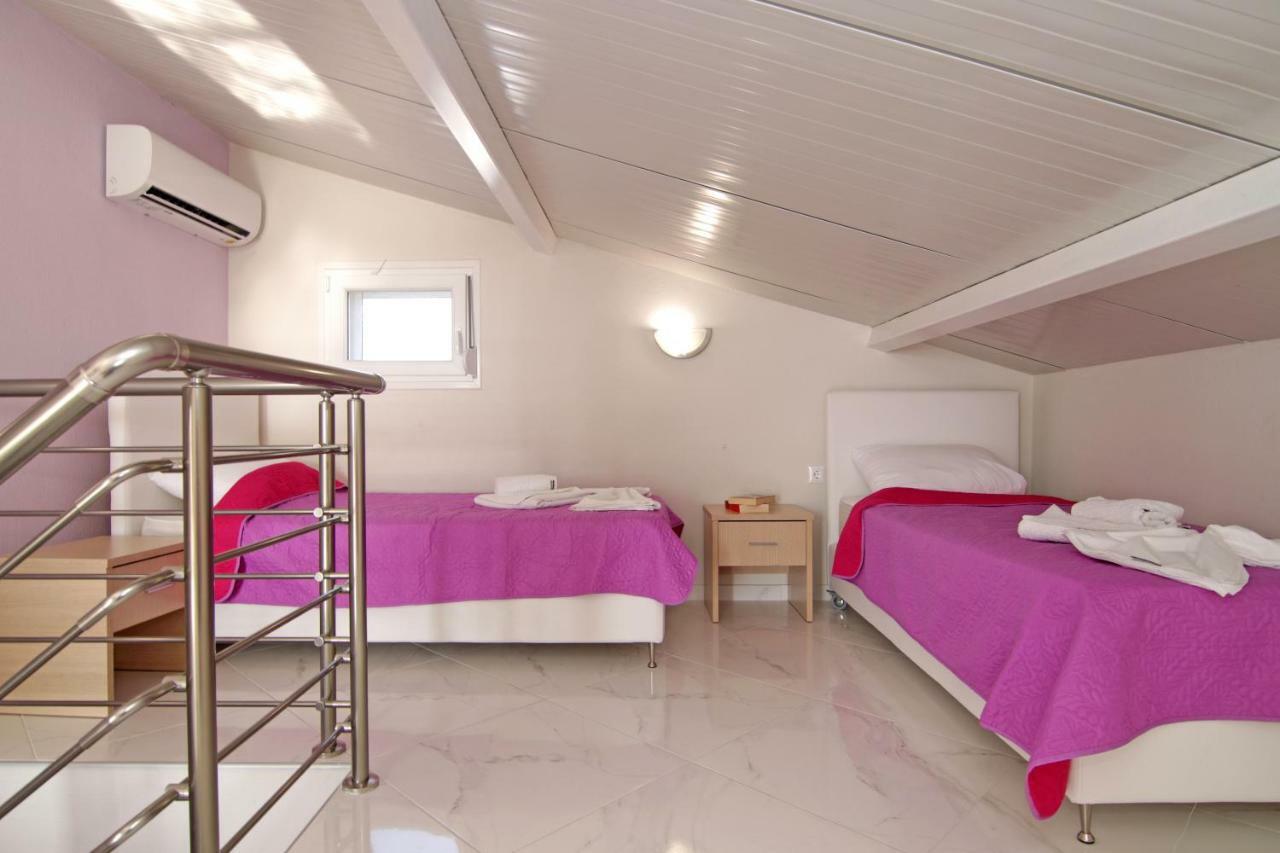 Mavridis Rooms 2 Nikiti  Ngoại thất bức ảnh