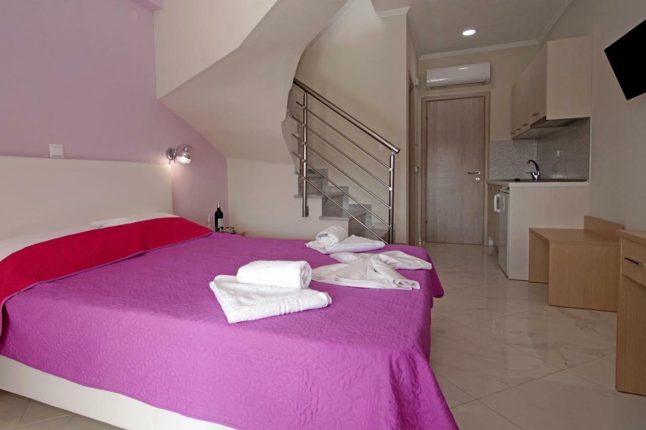 Mavridis Rooms 2 Nikiti  Ngoại thất bức ảnh